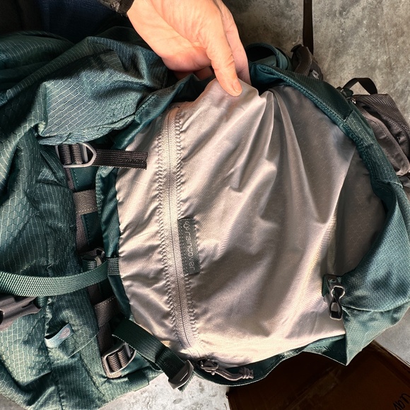 NEW Gregory Deva 70 Women’s Adventure Backpack - Picture 8 of 8